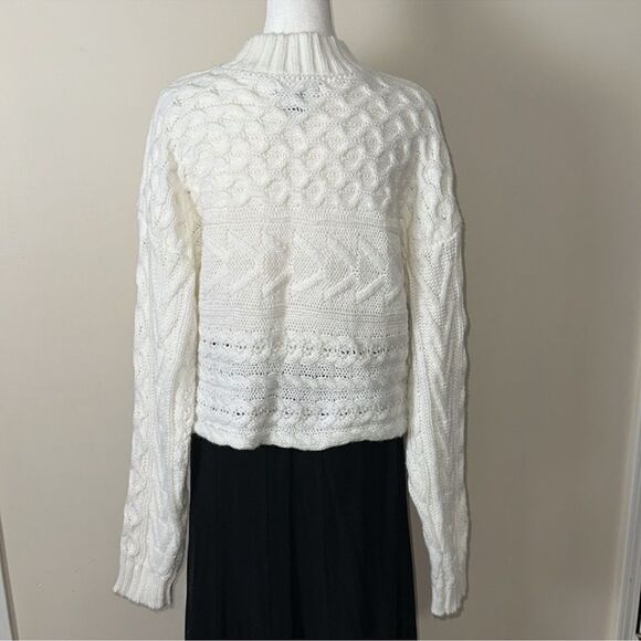 F21 M White Horizontal Cable Knit Mock Neck Crop Sweater - Picture 7 of 15